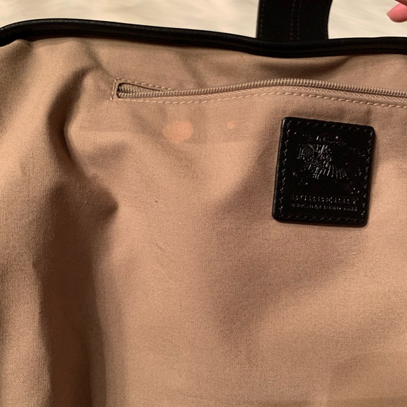 Burberry - Picture 8 of 16